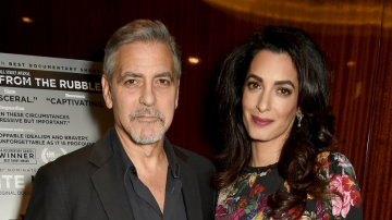 Фото дня: беременная Амаль Клуни на премьере в Лондоне