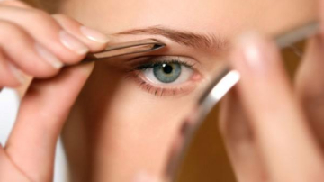 Pensatul fără durere a sprâncenelor