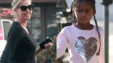 Коса до пояса: сын Шарлиз Терон становится все больше похож на девочку