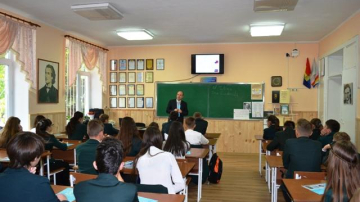 Indemnizații mai mari pentru tinerii pedagogi