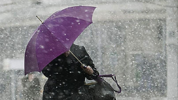 Lapoviță, ploi slabe și temperaturi pozitive