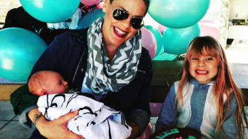 Певица Пинк не торопится худеть после родов