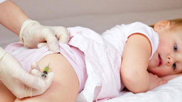 După vaccinare: trebuie de luptat contra reacției la vaccinuri?