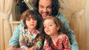 Дети Филиппа Киркорова растрогали подписчиков певца стихотворением про папу