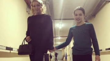 Анастасия Волочкова призналась, что бывший муж не помогает им с дочкой