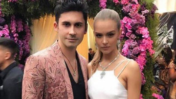 Dan Bălan, surprins alături de un îngeraş Victoria’s Secret la o petrecere în cinstea Galei Oscar 2017