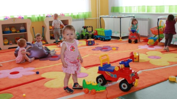 Психологи рассказали, почему ясли небезопасны для детей