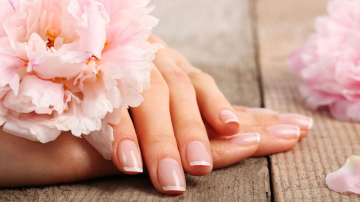 Întărirea unghiilor pe timpul primăverii: 10 sfaturi utile