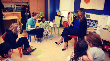 Melania Trump le-a citit copiilor bolnavi dintr-un spital din New York