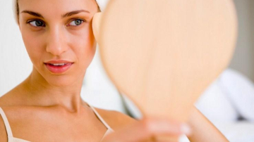 4 lifehack-uri pentru combaterea porilor dilatați de pe față