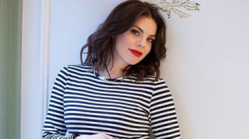 Скоро в роддом: беременная Анастасия Стоцкая продемонстрировала живот