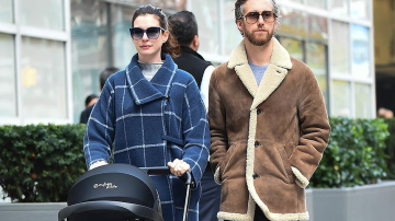 Энн Хэтэуэй впервые поделилась фотографией сына