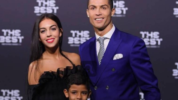 Криштиану Роналду готовится стать отцом близнецов