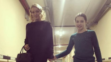 11-летняя дочь Анастасии Волочковой подражает звездной маме в своем видеоблоге