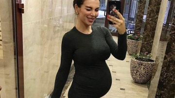 Анна Седокова возмущена тем, что ее подруга осуждает разведенных женщин с детьми