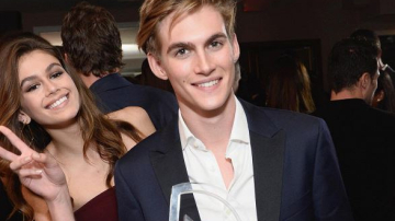 Сын Синди Кроуфорд получил престижную модную премию