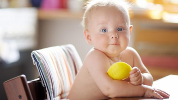 De ce primul "cuvânt" al bebelușilor din toată lumea este "mama"