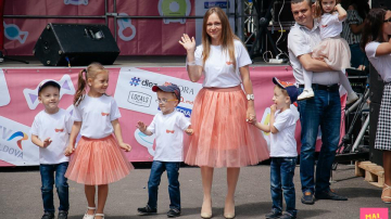 Zeci de gemeni pe metru pătrat la Festivalul “Mai Dulce”