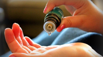 De evitat! Uleiuri esențiale în timpul sarcinii