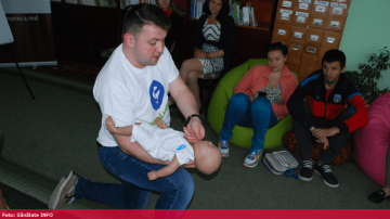 Au aflat cum pot să-și salveze copiii în situații de urgență, până la venirea Salvării