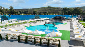 Piscinele din Capitală și suburbii! Unde să te bălăcești vara asta împreună cu cei mici