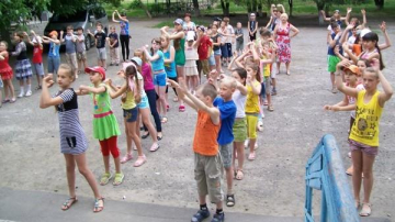 Taberele cu sejur de zi îşi încep activitatea