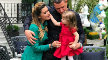 Ксения Бородина впервые показала лицо младшей дочери