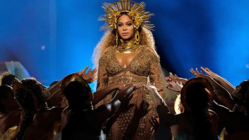 СМИ: 35-летняя Бейонсе родила двойню