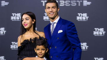 Prima fotografie a lui Cristiano Ronaldo alături de gemenii săi. "Noile iubiri ale vieții mele"