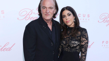 Quentin Tarantino s-a logodit cu cîntăreaţa israeliană Daniella Pick