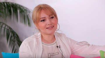 Mama Mia: Адриана Окишану в гостях у Родики Русу