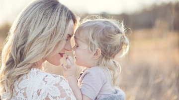 Ce fel de mamă eşti în funcţie de zodie