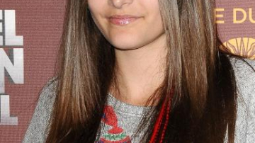 Veste bomba la Hollywood! Fiica lui Michael Jackson, gravida la doar 16 ani?