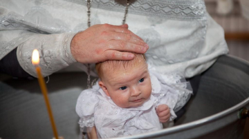 Кого никогда нельзя брать в крестные