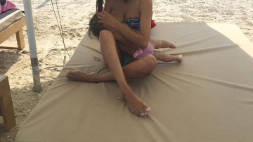 Lilu: “Cea mai frumoasă declaraţie de dragoste o fac prin alăptare”