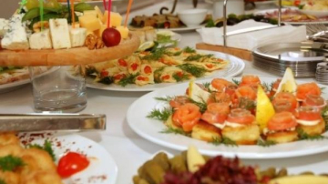 Numărul persoanelor intoxicate la nunta din Grătiești este în continuă creștere