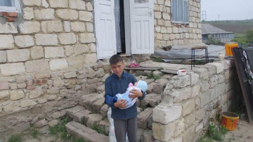 Să susținem împreună proiectul “Copilării umbrite”! Fiecare donație contează