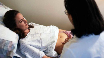 Каковы причины и последствия выкидыша? Мнение специалиста