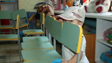 Lipsă de personal auxiliar în grădiniţele din Capitală. Ce alte nereguli au fost depistate