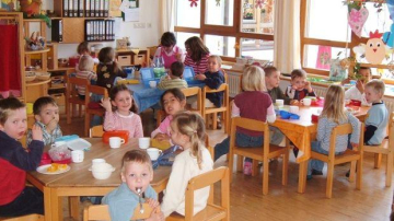 Criza de educatori din grădinițe: Unde găsim anunțurile de angajare