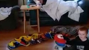 Отец похитил собственных детей, чтобы проучить ленивую няню, которая спит в рабочее время