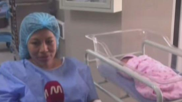 O femeie a născut în mall. Noroc de medicul care era la cumpărături