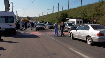 O elevă de 15 ani a fost lovită mortal de un Lexus pe o trecere de pietoni (FOTO)