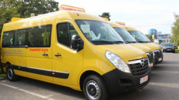 Copiii din suburbiile capitalei vor beneficia de transport gratuit