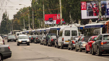 Străzile din capitală invadate de ambuteiaje
