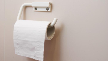 De ce statul nu cumpara hârtie igienică în școli și grădinițe