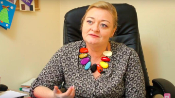 Что такое послеродовая депрессия? И как её лечить