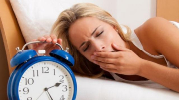 Sâmbătă mutăm ceasurile cu o oră înapoi