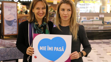 “Îmi pasă” și “Nu sunt indiferent”. Flash mob organizat în susținerea Galei Generozității