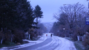 În nordul țării cad primii fulgi. Imagini de poveste